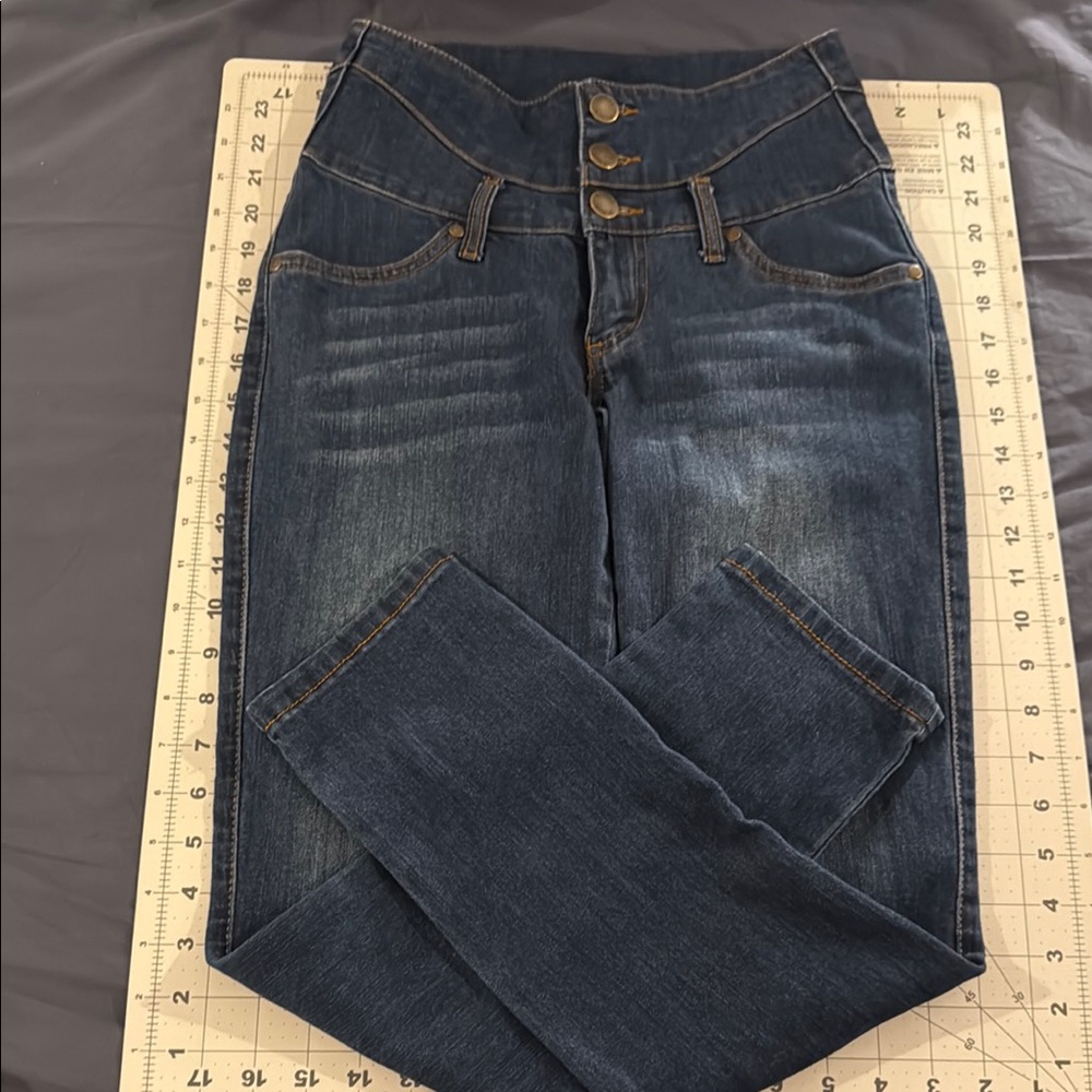 VENUS High Rise Blue Jeans with Natural Fading